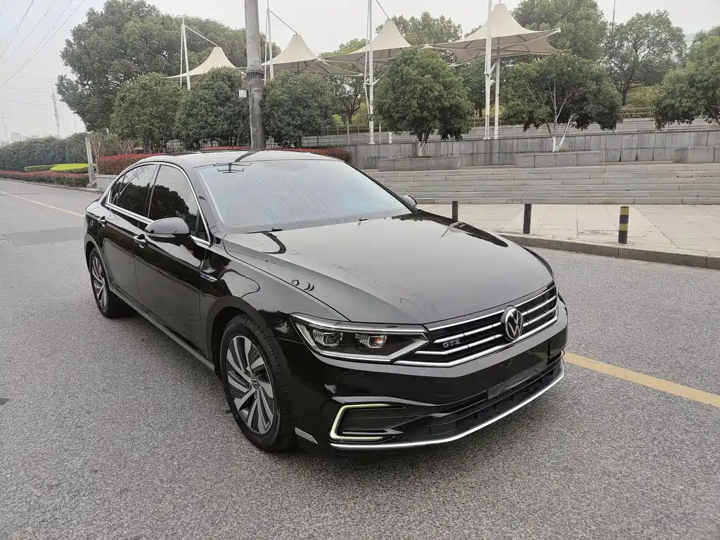 Volkswagen Volkswagen Magotan GTE Plug-in Hybrid 2022 GTE Luxury Edition 2022 - thumbnail 3