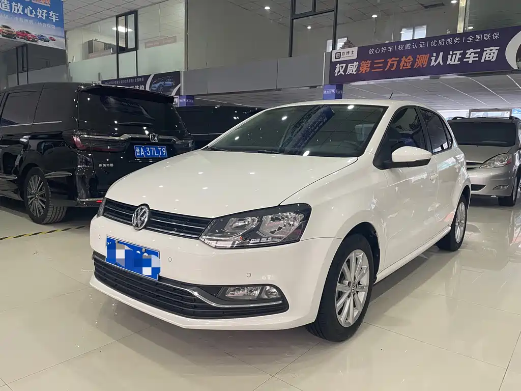 Volkswagen Volkswagen Polo 2014 1.4L Automatic Luxury Edition 2014