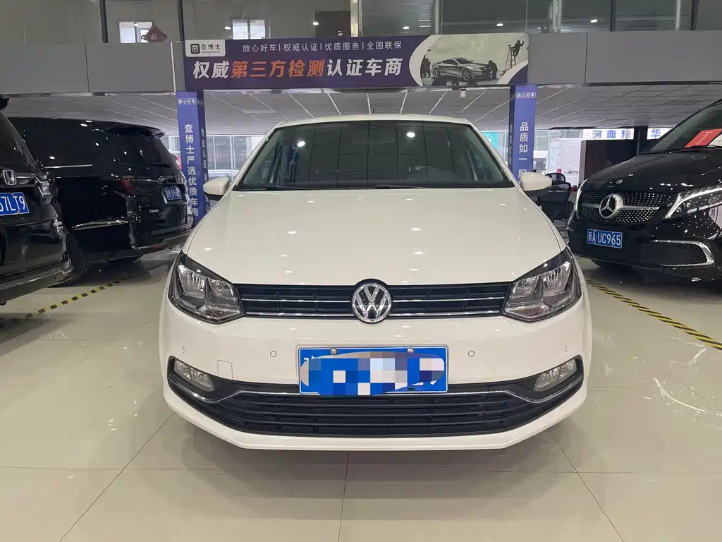 Volkswagen Volkswagen Polo 2014 1.4L Automatic Luxury Edition 2014 - thumbnail 2