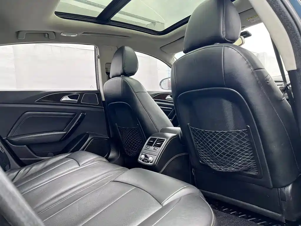 Zotye Zotye Z700 2016 1.8T DCT Premium Edition 2017 - thumbnail 15