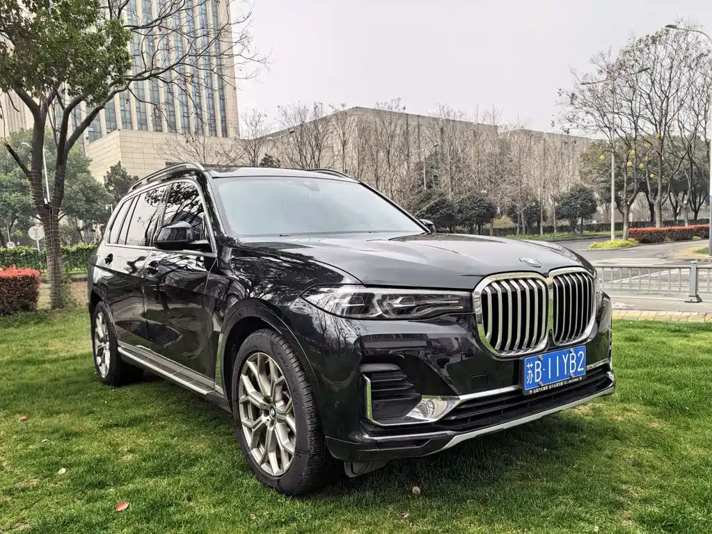 BMW BMW X7 xDrive40i Luxury Package 2022 - thumbnail 4