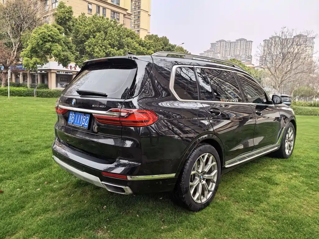 BMW BMW X7 xDrive40i Luxury Package 2022 - thumbnail 5