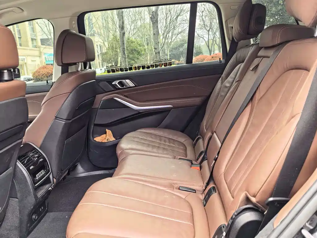 BMW BMW X7 xDrive40i Luxury Package 2022 - thumbnail 9