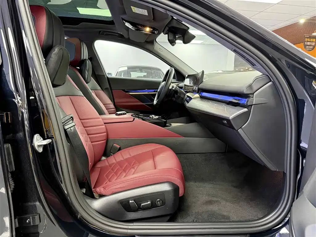 BMW BMW 5 Series 2025 530Li Luxury M Sport Package 2025 - thumbnail 11