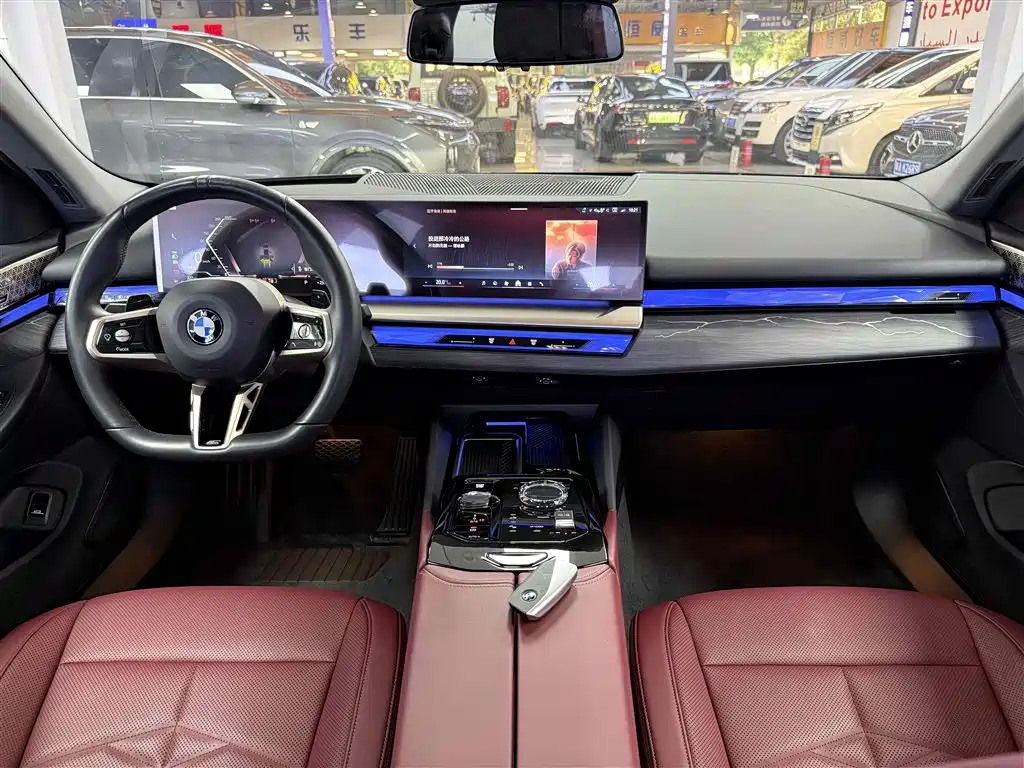 BMW BMW 5 Series 2025 530Li Luxury M Sport Package 2025 - thumbnail 13