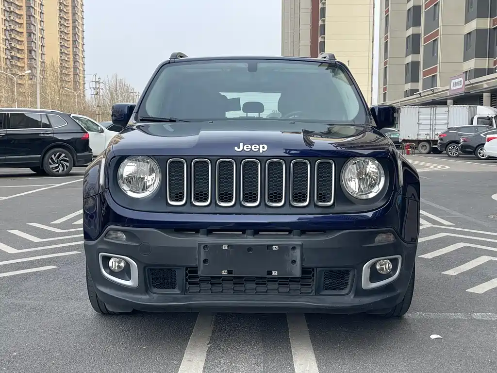 Jeep Jeep Cherokee 2018 Model Internet Big Screen Edition 180T Automatic High Performance Version 2018 - thumbnail 2