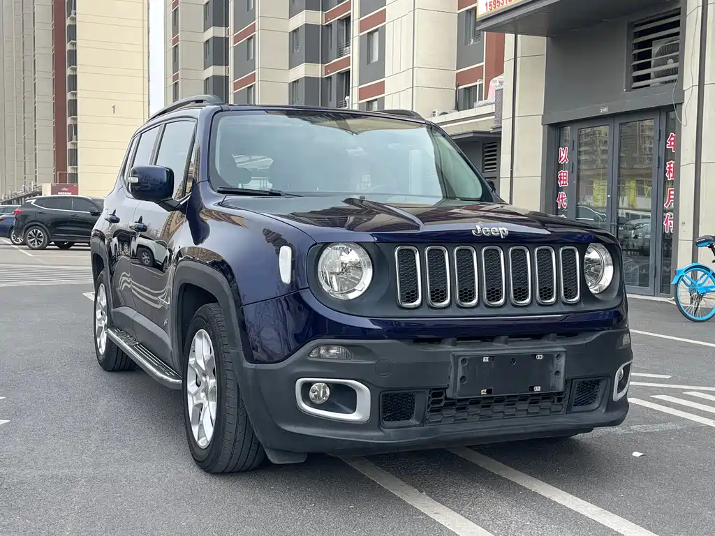 Jeep Jeep Cherokee 2018 Model Internet Big Screen Edition 180T Automatic High Performance Version 2018 - thumbnail 3