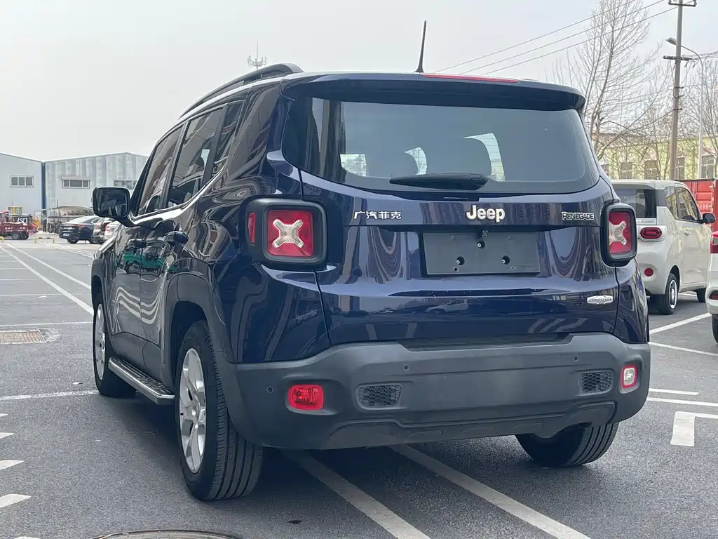 Jeep Jeep Cherokee 2018 Model Internet Big Screen Edition 180T Automatic High Performance Version 2018 - thumbnail 4