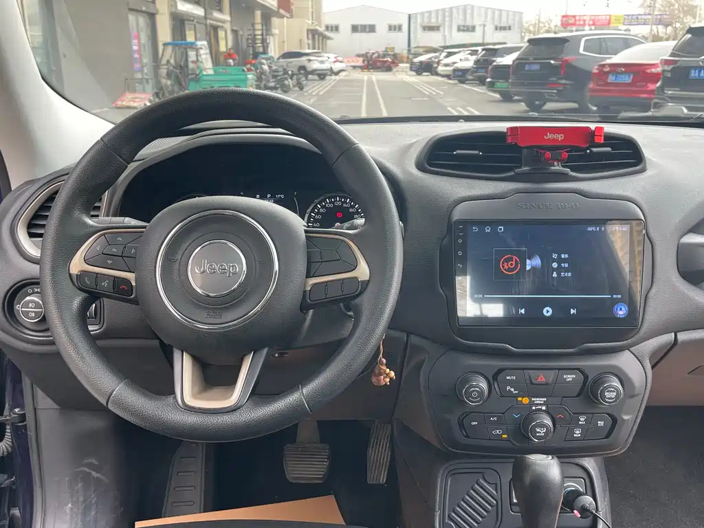 Jeep Jeep Cherokee 2018 Model Internet Big Screen Edition 180T Automatic High Performance Version 2018 - thumbnail 16