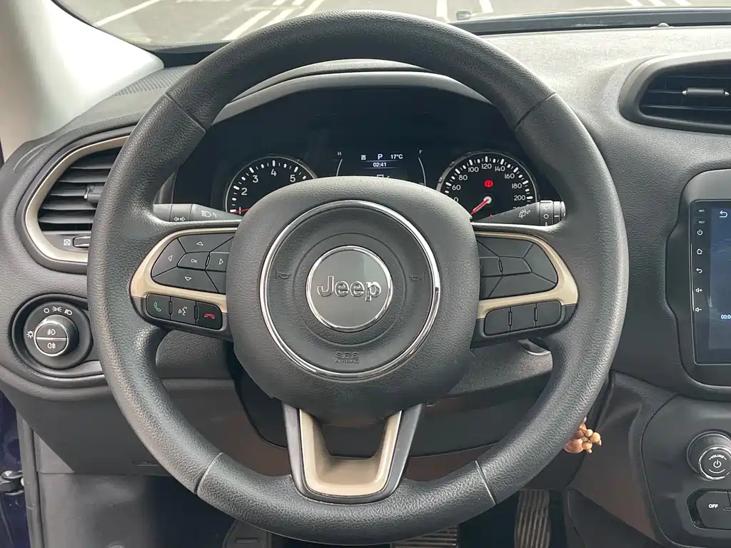 Jeep Jeep Cherokee 2018 Model Internet Big Screen Edition 180T Automatic High Performance Version 2018 - thumbnail 18