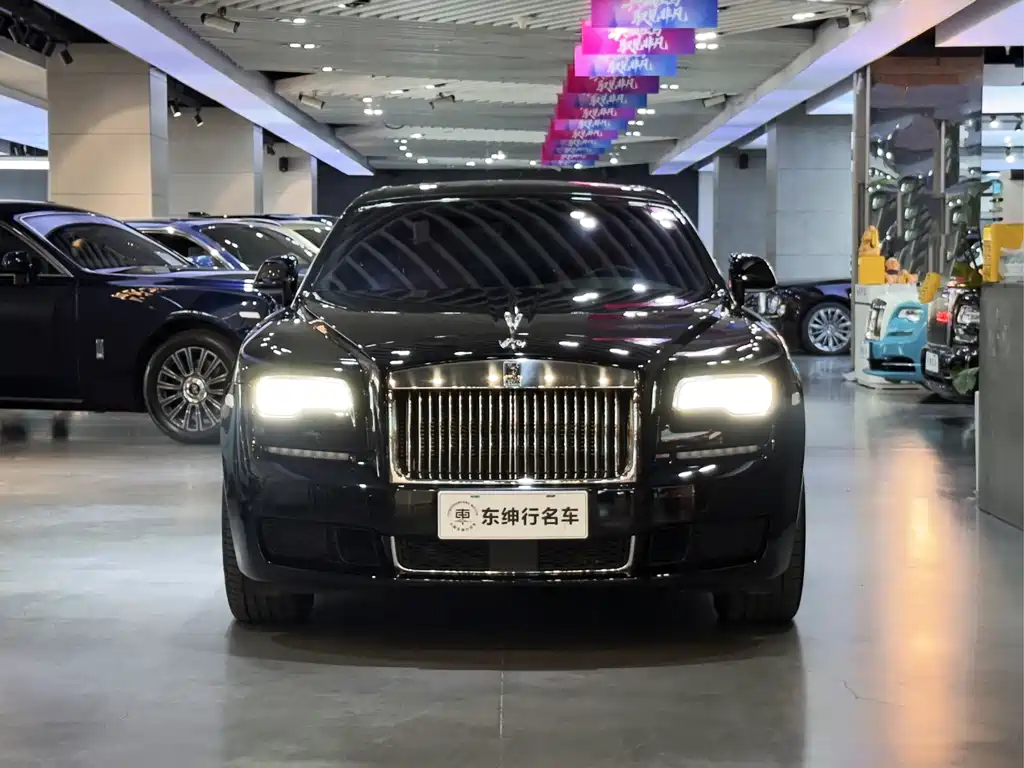 Rolls-Royce Ghost 2018 6.6T Long Wheelbase Edition 2019 - thumbnail 2