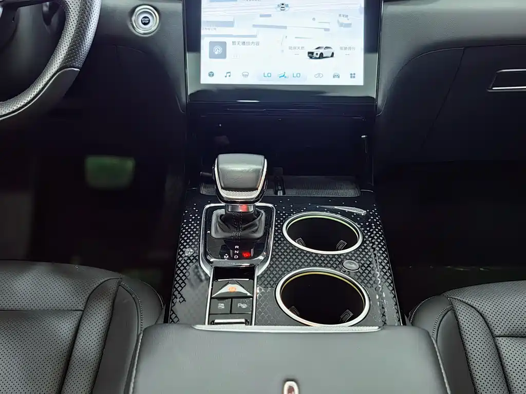 Hongqi Hongqi HS3 2023 1.5T FWD Shanwei Edition 2024 - thumbnail 8