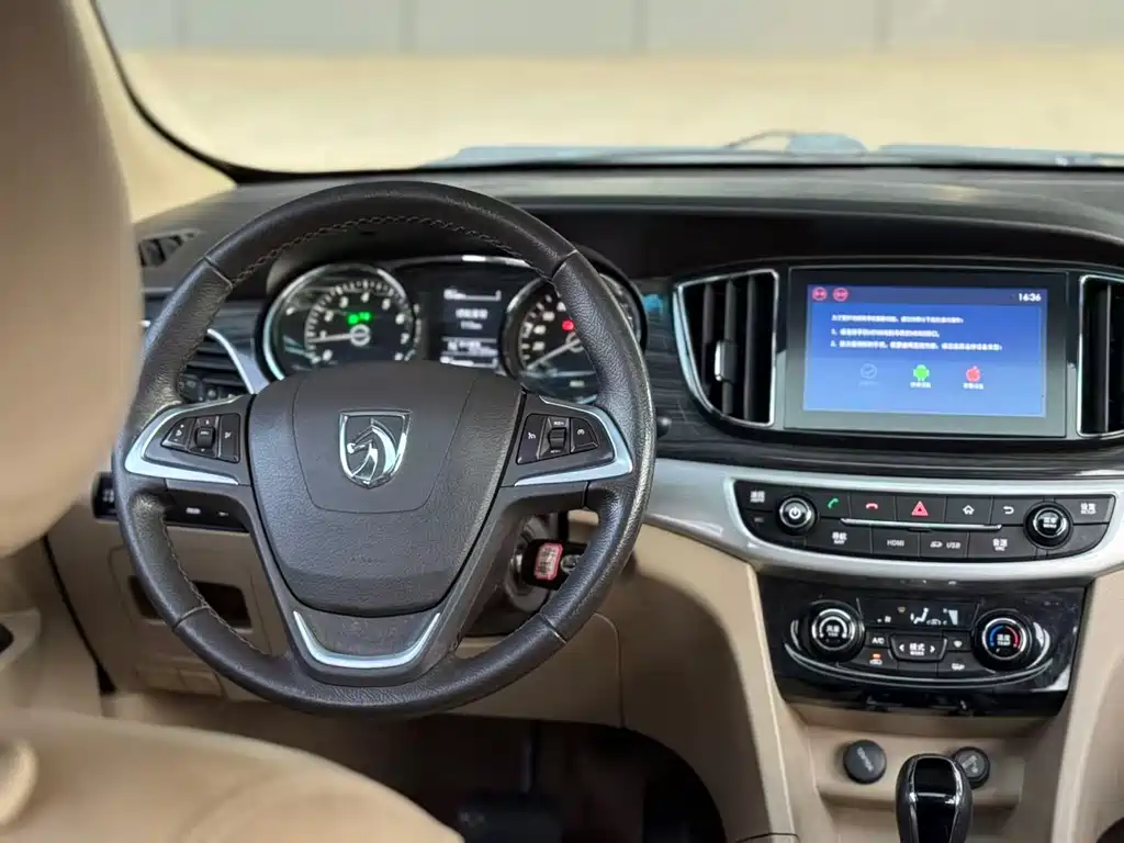 Baojun Baojun 730 2017 1.8L iAMT Luxury 7-seater 2017 - thumbnail 10