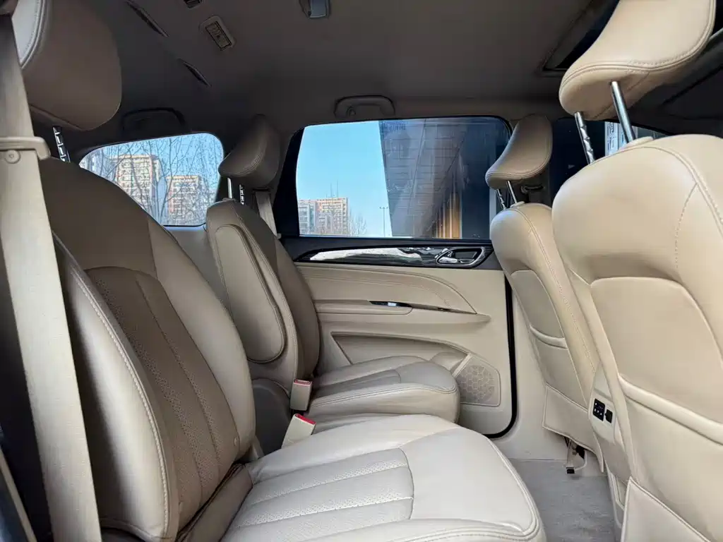 Baojun Baojun 730 2017 1.8L iAMT Luxury 7-seater 2017 - thumbnail 16