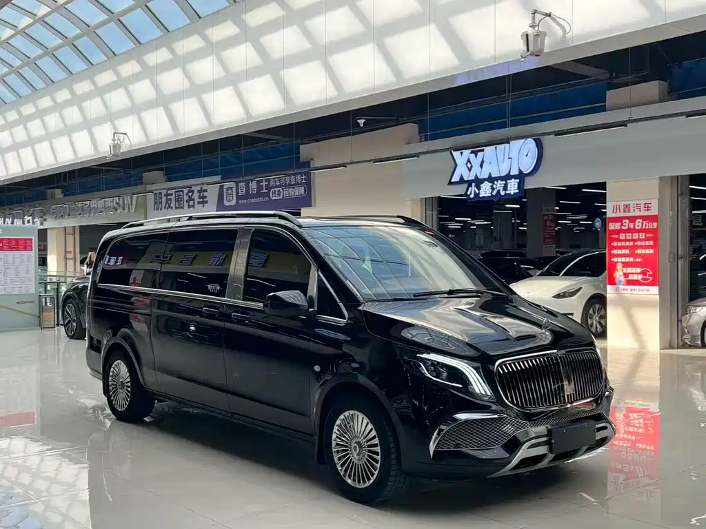 Mercedes-Benz Vito 2021 2.0T Elite 7-seater 2023 - thumbnail 3