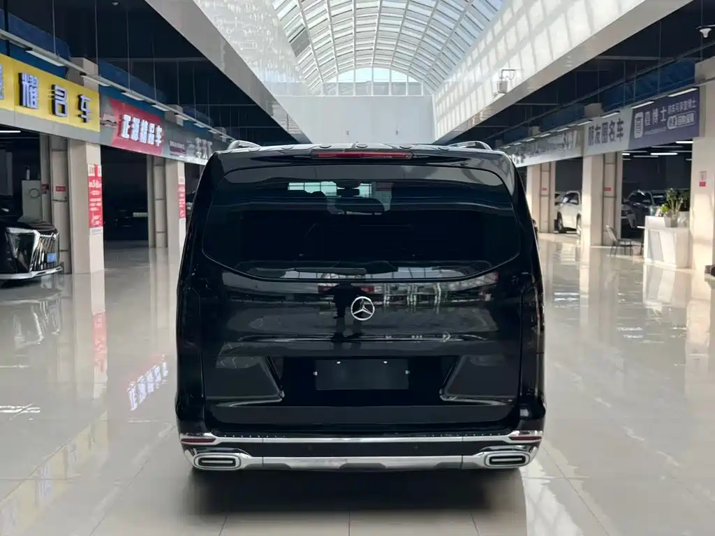 Mercedes-Benz Vito 2021 2.0T Elite 7-seater 2023 - thumbnail 5