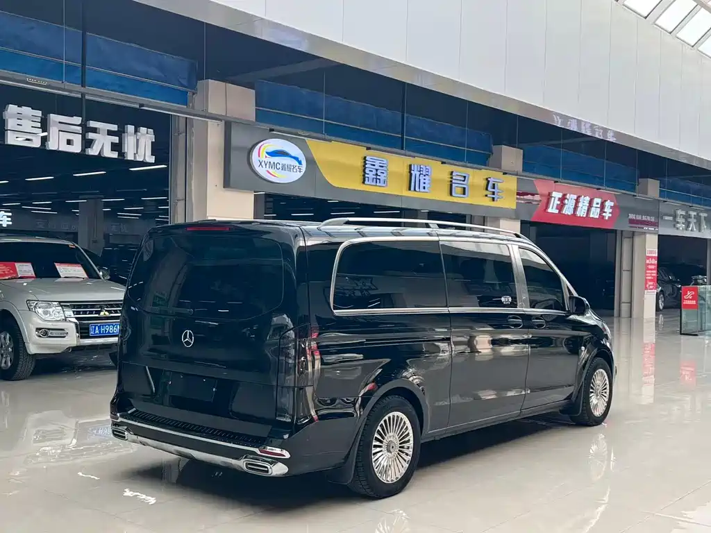 Mercedes-Benz Vito 2021 2.0T Elite 7-seater 2023 - thumbnail 6