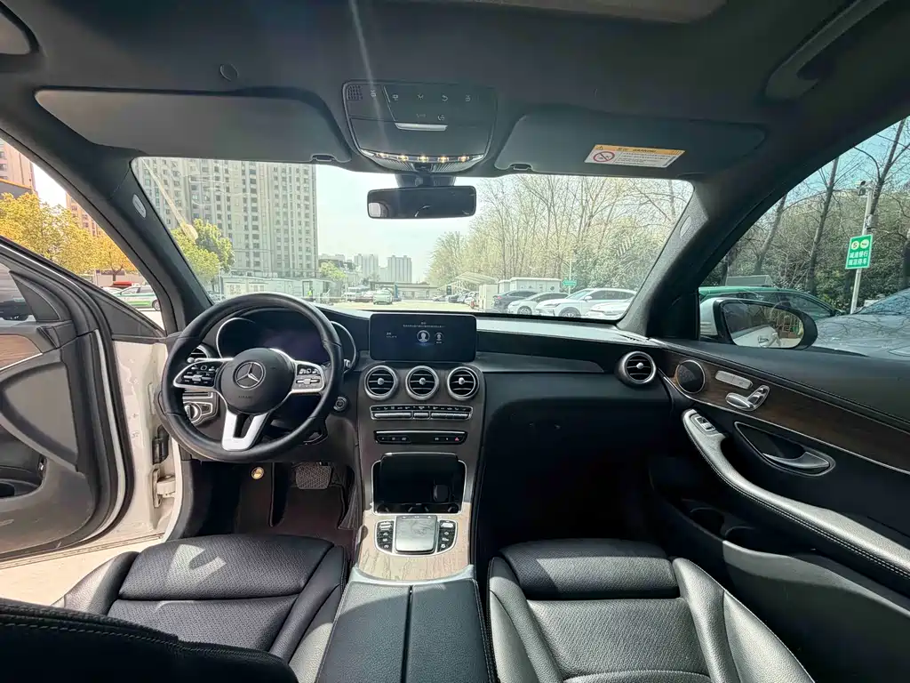 Mercedes-Benz Mercedes-Benz GLC 2021 GLC 260 L 4MATIC Luxury Edition 2021 - thumbnail 9