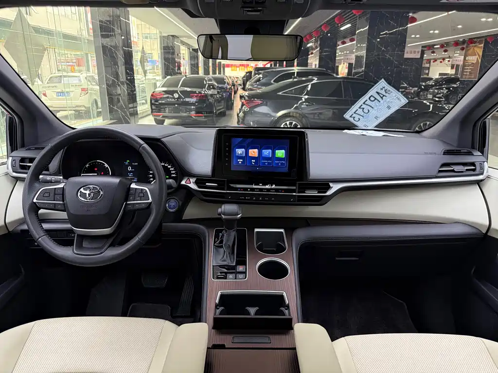 Toyota Toyota Sienna 2023 2.5L Hybrid Luxury Edition 2024 - thumbnail 7