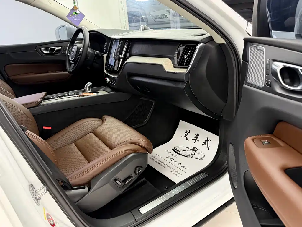 Volvo Volvo XC60 Plug-in Hybrid 2019 T8 E-Drive Luxury Edition China VI 2019 - thumbnail 5