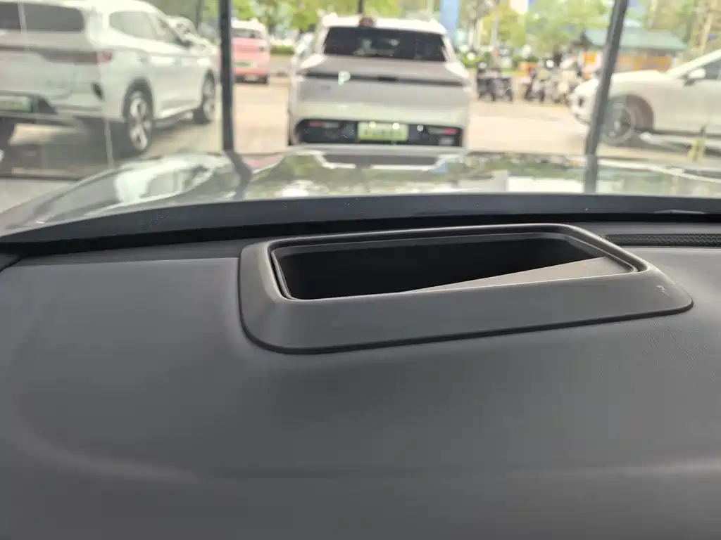 Li Auto Li L9 2022 Max 2022 - thumbnail 13