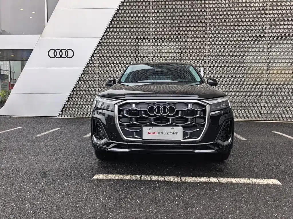Audi Audi Q7 2025 55 TFSI quattro S line Sport 2025 - thumbnail 2
