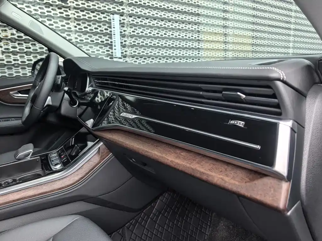 Audi Audi Q7 2025 55 TFSI quattro S line Sport 2025 - thumbnail 14