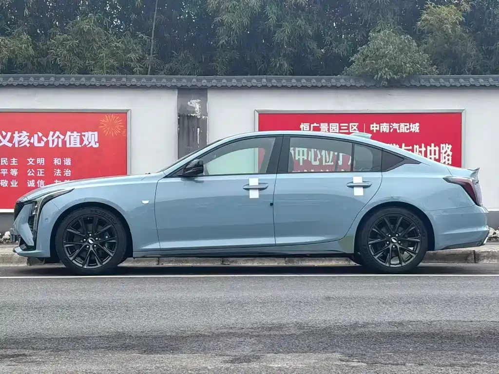 Cadillac Cadillac CT5 2025 28T Track Performance Edition + Ultimate Track Package 2025 - thumbnail 3