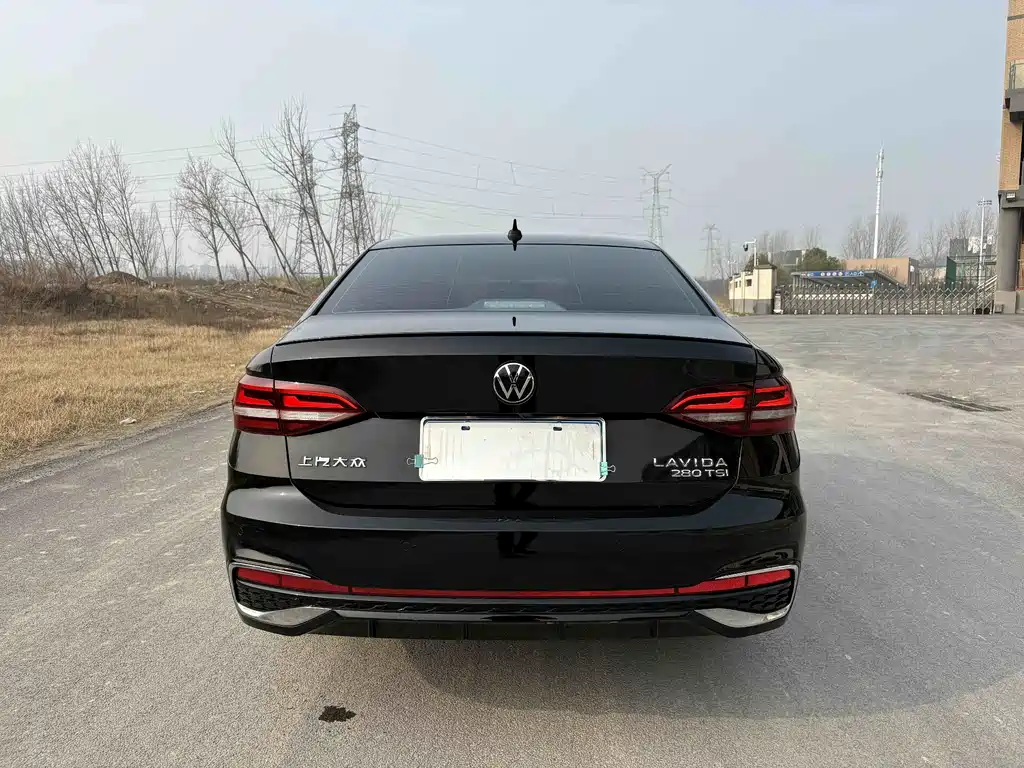 Volkswagen Lavida 2023 280TSI DSG Starry Sky Full Edition 2022 - thumbnail 6