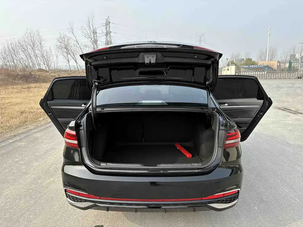 Volkswagen Lavida 2023 280TSI DSG Starry Sky Full Edition 2022 - thumbnail 21