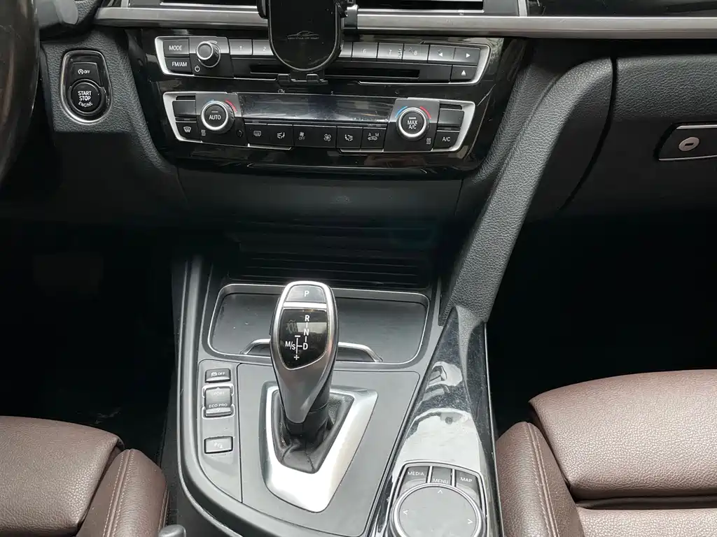 BMW BMW 3 Series 2018 320Li M Sport Package 2018 - thumbnail 18