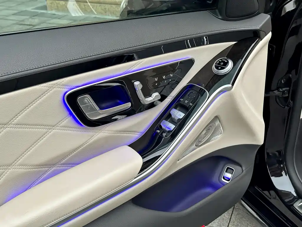 Mercedes-Benz Maybach S-Class 2023 S 480 4MATIC 2023 - thumbnail 10
