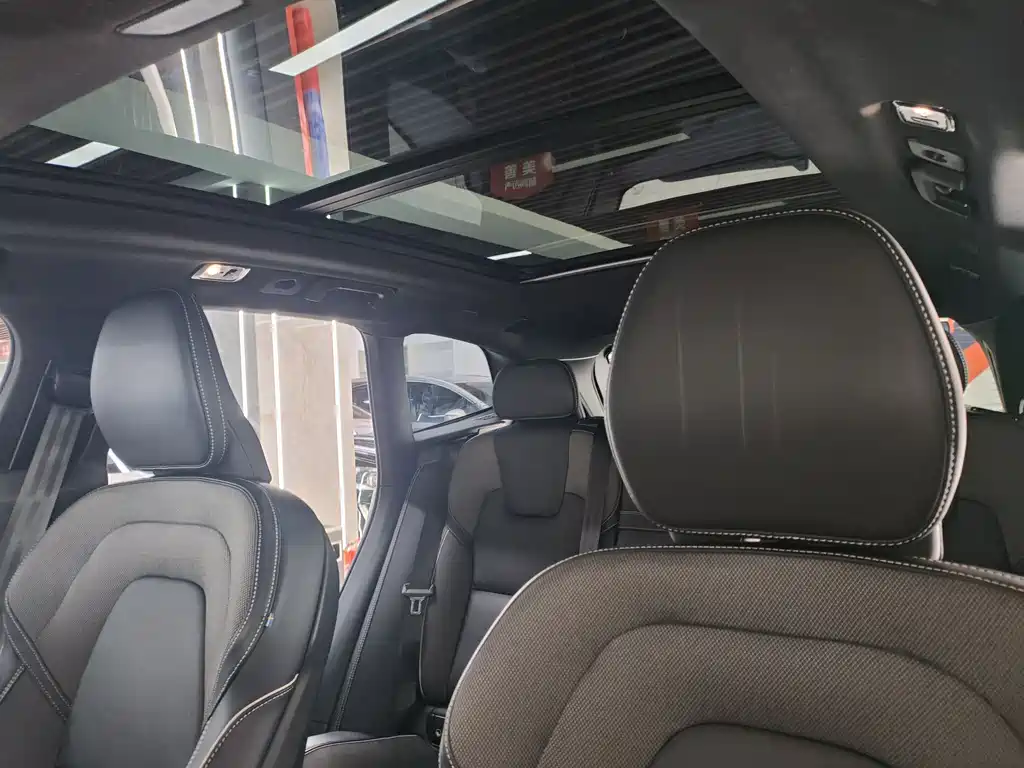 Volvo Volvo XC60 Plug-in Hybrid 2021 T8 E-Drive Intelligent Sport Edition 2020 - thumbnail 8