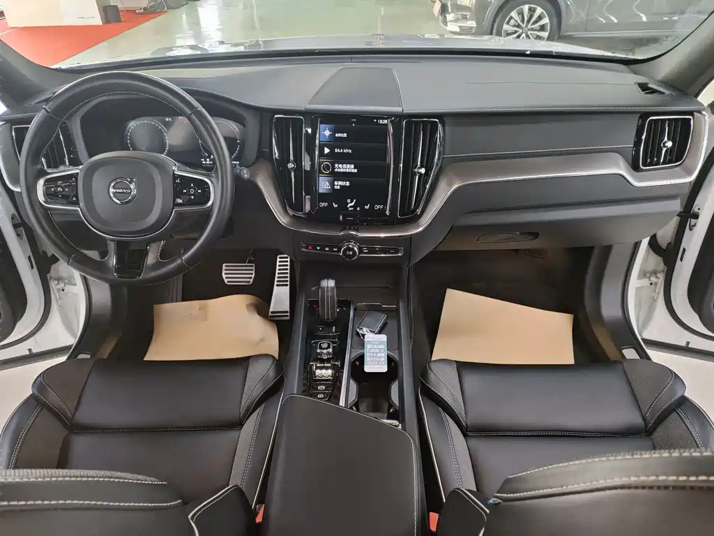 Volvo Volvo XC60 Plug-in Hybrid 2021 T8 E-Drive Intelligent Sport Edition 2020 - thumbnail 9