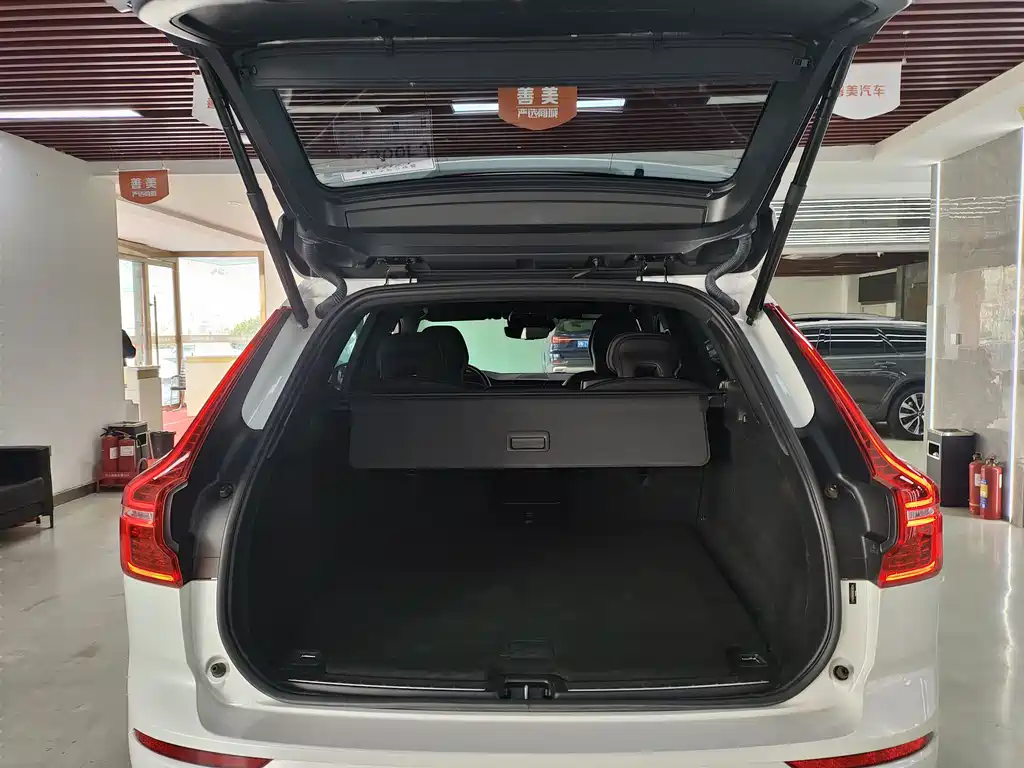 Volvo Volvo XC60 Plug-in Hybrid 2021 T8 E-Drive Intelligent Sport Edition 2020 - thumbnail 16