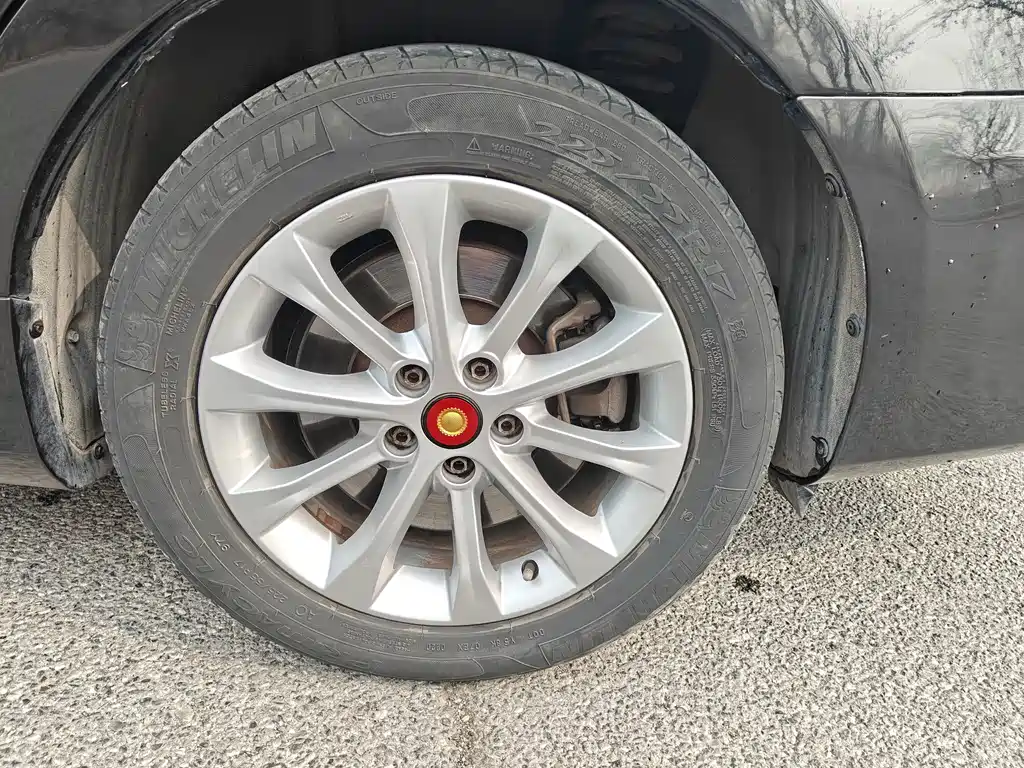 Hongqi Hongqi H7 2015 1.8T Luxury 2016 - thumbnail 11