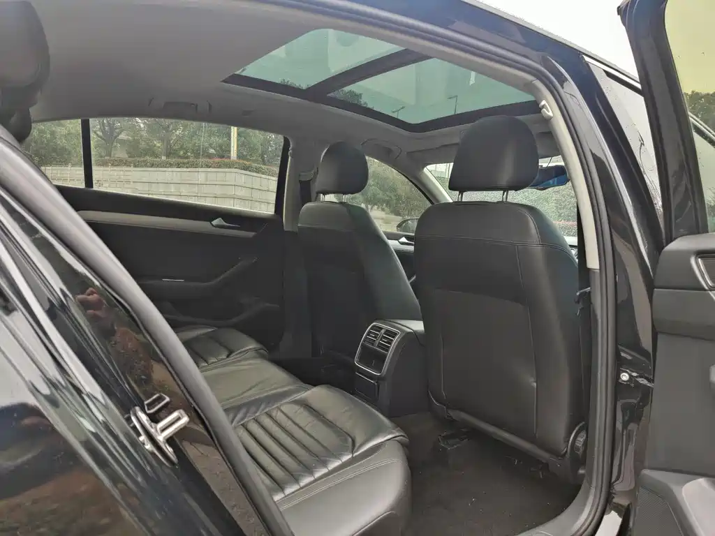 Volkswagen Magotan 2019 280TSI DSG Comfort Model VI 2019 - thumbnail 7