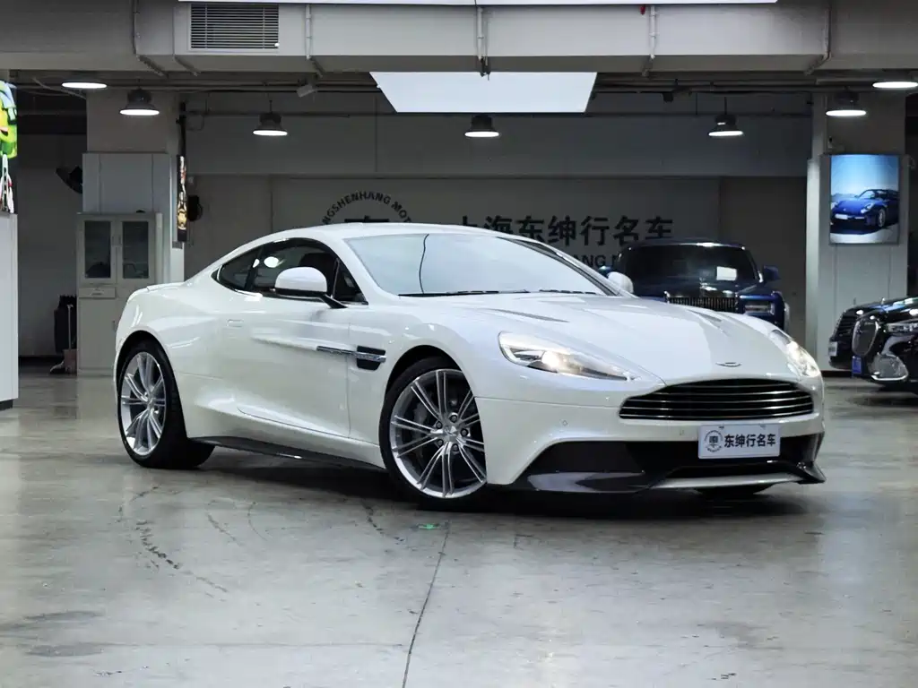 Aston Martin Aston Martin Vanquish 2013 6.0L Standard 2016 - thumbnail 3