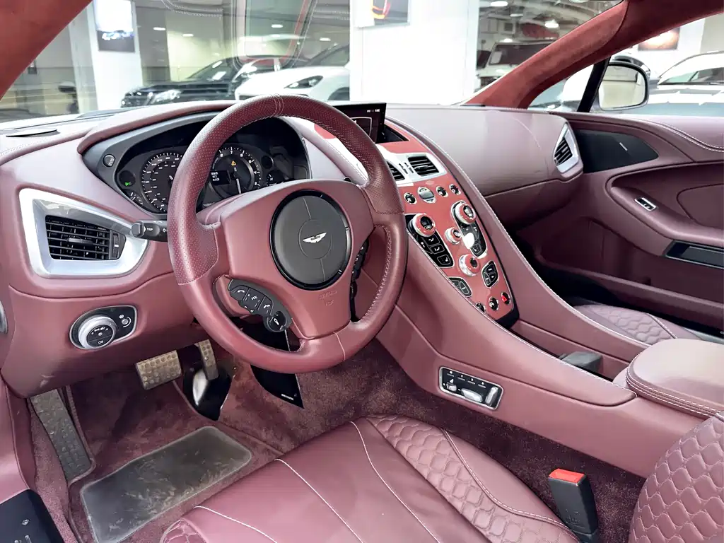 Aston Martin Aston Martin Vanquish 2013 6.0L Standard 2016 - thumbnail 6
