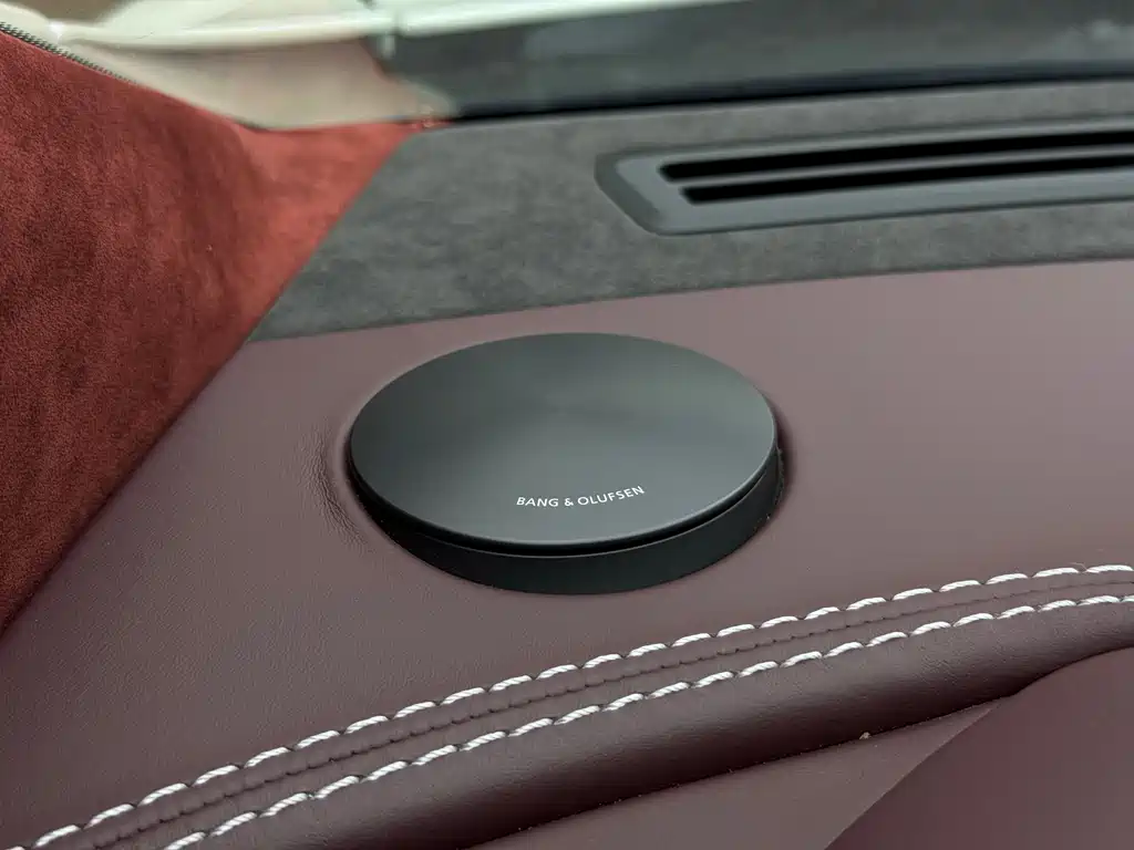 Aston Martin Aston Martin Vanquish 2013 6.0L Standard 2016 - thumbnail 12