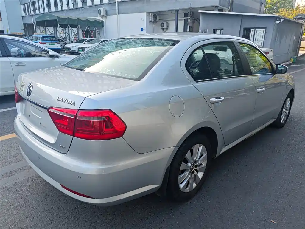 Volkswagen Volkswagen Lavida 2013 1.4TSI DSG Comfort Edition 2013 - thumbnail 5
