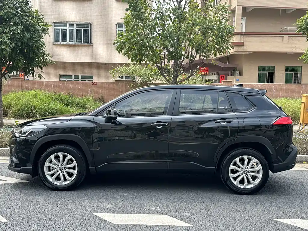 Toyota Honda Breeze 2023 2.0L CVT Elite Edition 2024 - thumbnail 3