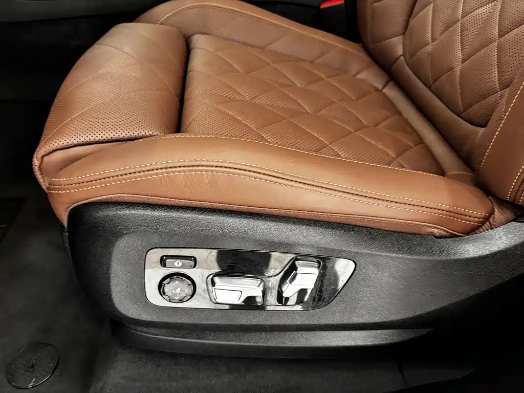 BMW BMW X7 xDrive40i Luxury Package 2023 - thumbnail 12