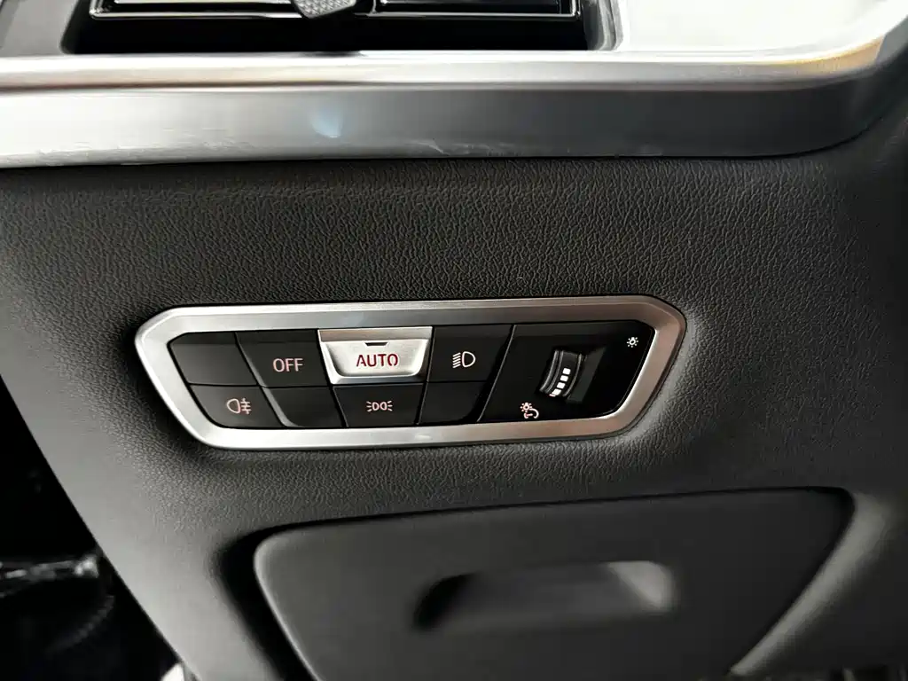 BMW BMW X7 xDrive40i Luxury Package 2023 - thumbnail 14