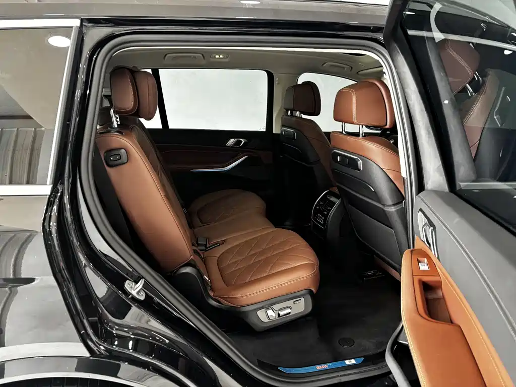 BMW BMW X7 xDrive40i Luxury Package 2023 - thumbnail 21