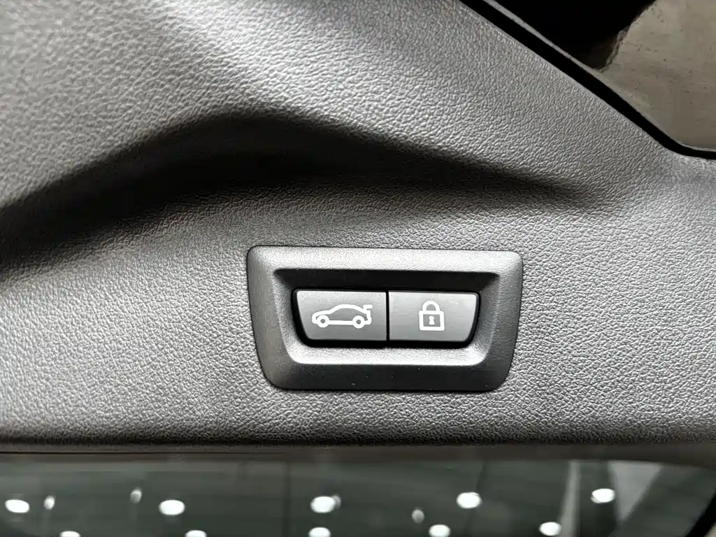 BMW BMW X7 xDrive40i Luxury Package 2023 - thumbnail 28