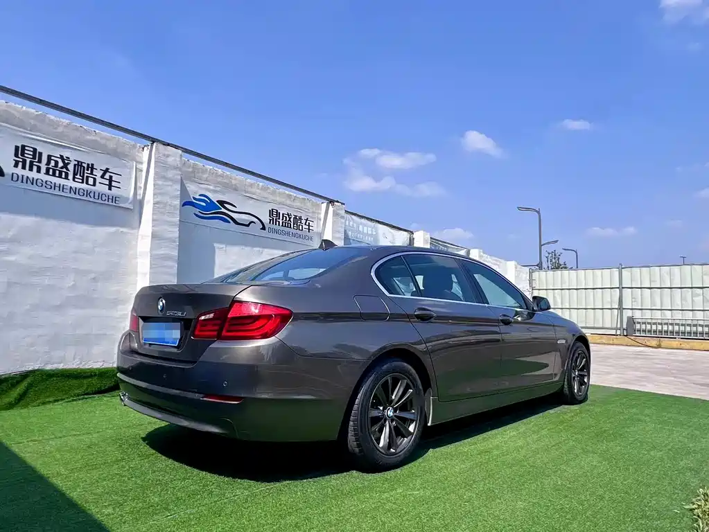 BMW BMW 5 Series 2012 523Li Luxury Model 2012 - thumbnail 4