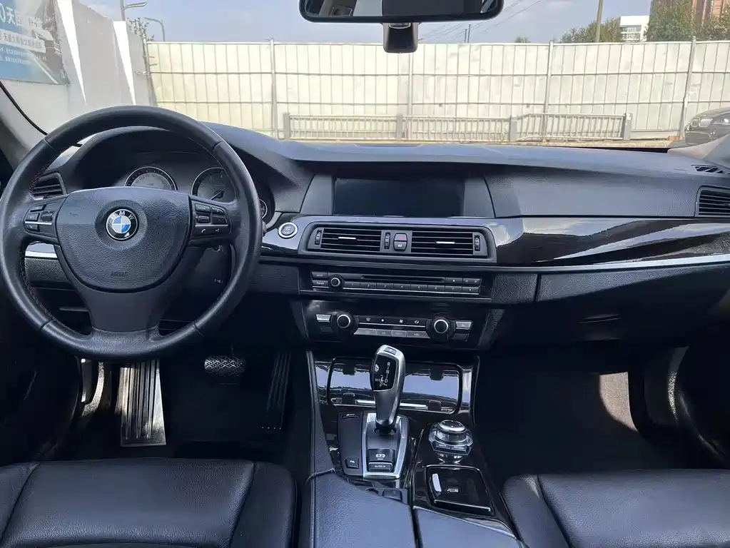 BMW BMW 5 Series 2012 523Li Luxury Model 2012 - thumbnail 11