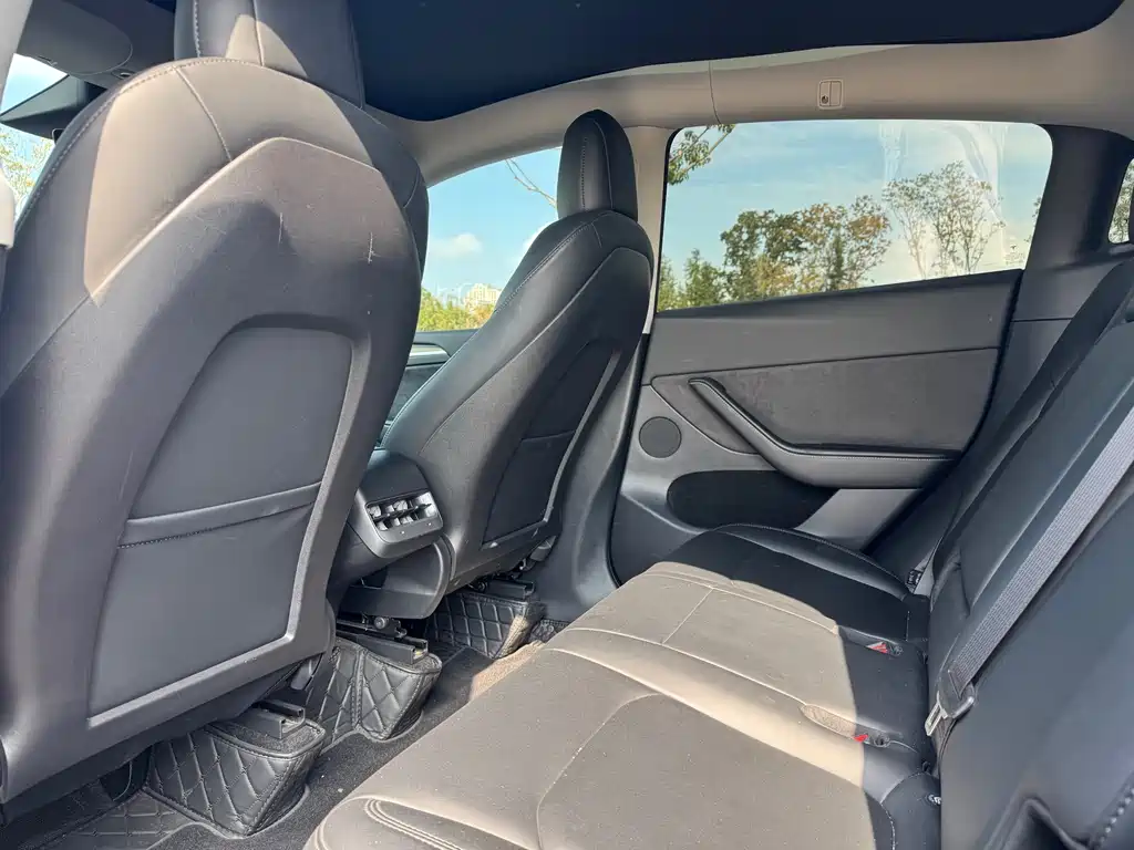 Tesla Model Y 2022 Performance AWD 2022 - thumbnail 8
