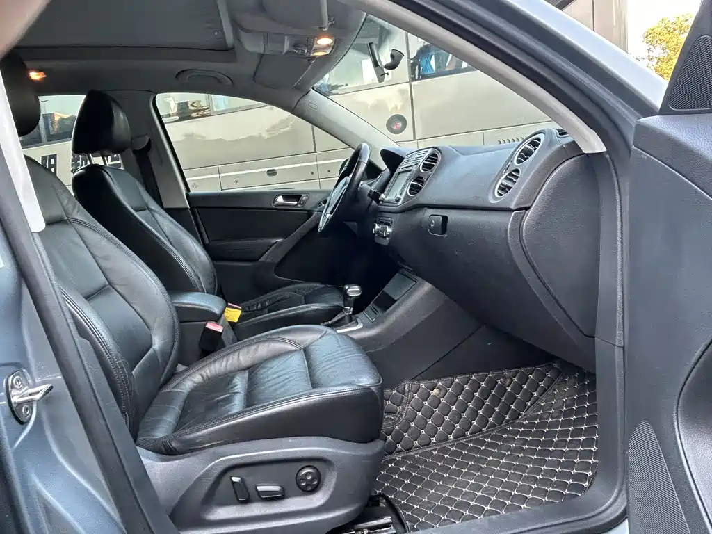 Volkswagen Tiguan 2012 1.8TSI Automatic AWD Elite Edition 2011 - thumbnail 10